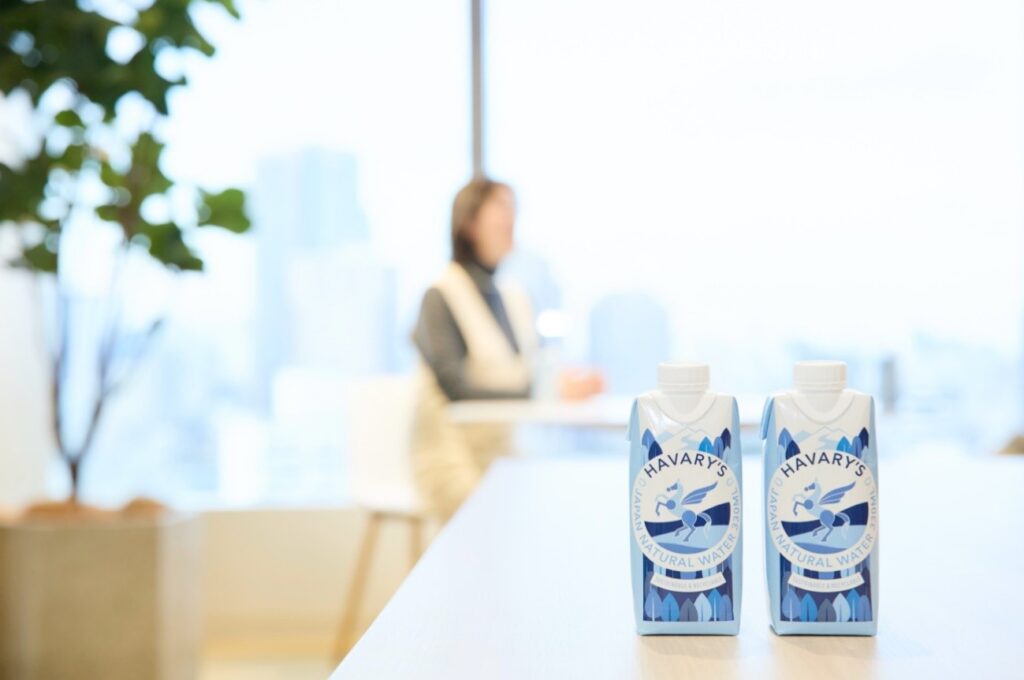 株式会社U-NEXT HOLDINGS　ハバリーズ　ミネラルウォーター