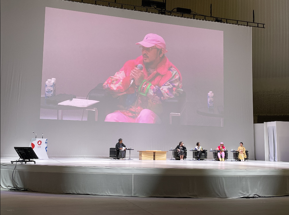 大阪・関西万博 フランスパビリオンでのトークセッションの様子